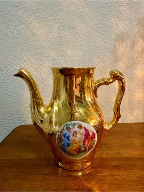1960’s gold teapot
